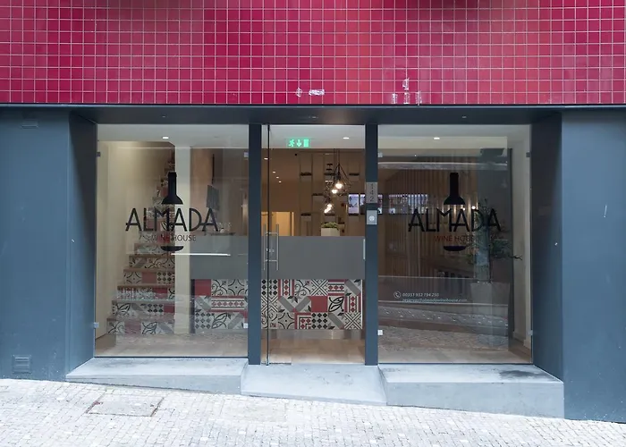 Almada Wine House - Tourism Apartments
